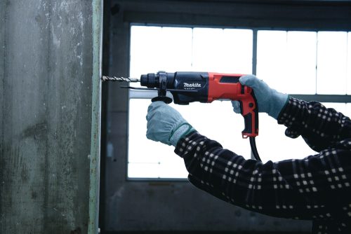 Перфоратор Makita M8700