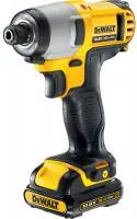 Аккумуляторный шуруповерт DeWALT DCF 815 D2