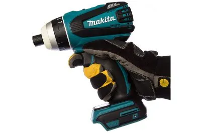 Аккумуляторная ударная дрель-шуруповерт Makita DTP141Z