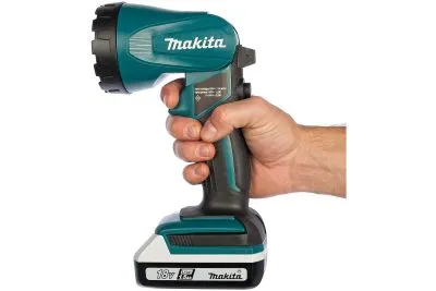 Аккумуляторная дрель-шуруповерт Makita DF457DWLE