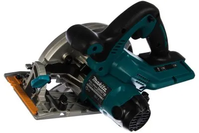 Аккумуляторная дисковая пила Makita DHS710Z