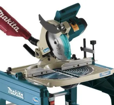 Комбинированная торцовочная пила Makita LF 1000