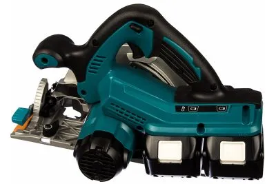 Аккумуляторная дисковая пила Makita DHS710RM2J