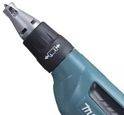 Аккумуляторный шуруповерт Makita DFS451Z