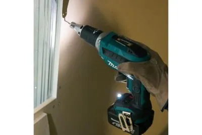 Аккумуляторный шуруповерт Makita DFS452TJX2