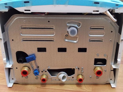 Фото Котел газовый настенный Bosch GAZ 6000 W WBN6000-18C RN S5700 - 18 кВт (двухконтурный) Котел газовый настенный Bosch GAZ 6000 W WBN6000-18C RN S5700 - 18 кВт (двухконтурный)