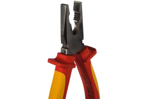 ЗУБР 200 мм, плоскогубцы комбинированные ПРОФИЭЛЕКТРИК 22145-1-20 Профессионал