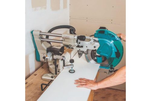 Фото Торцовочная пила Makita LS1219L Торцовочная пила Makita LS1219L