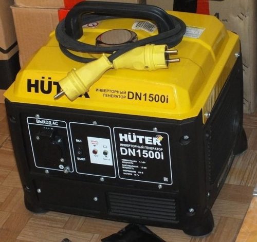 Бензиновый генератор инверторного типа Huter DN1500i 64/10/4