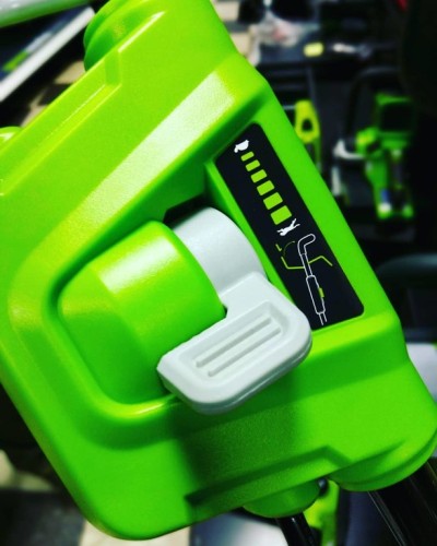 Газонокосилка аккумуляторная Greenworks GD40LM46SP 40V (c АКБ 4Ач и ЗУ) 2506807UB