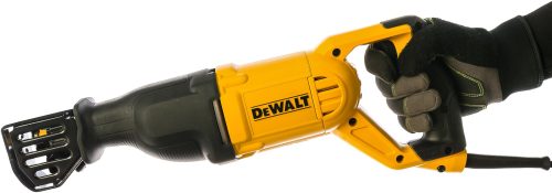 Фото Сабельная пила Dewalt DWE305PK Сабельная пила Dewalt DWE305PK