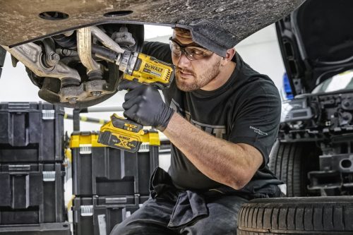 Импульсный гайковерт DEWALT 18.0 В XR DCF894P2-QW