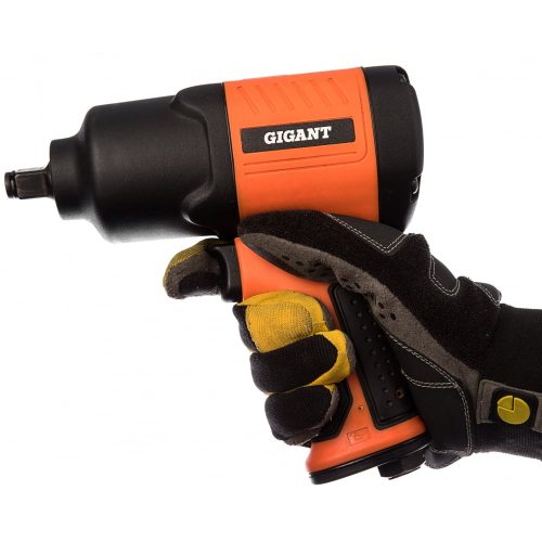 Фото Ударный пневмогайковерт Gigant PW 720 + набор головок Ударный пневмогайковерт Gigant PW 720 + набор головок