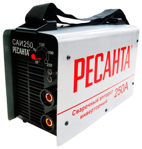 Инверторный сварочный аппарат в кейсе Ресанта САИ 250