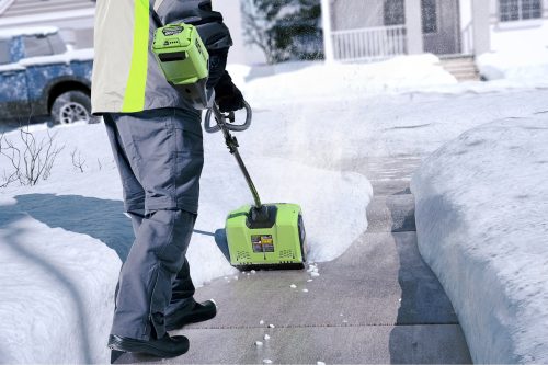 Бесщеточный аккумуляторный снегоуборщик GreenWorks GD60SS (без АКБ и ЗУ) 2602607