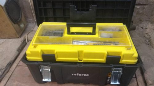 Inforce Ящик для инструмента 26 с металлическими замками 06-20-06