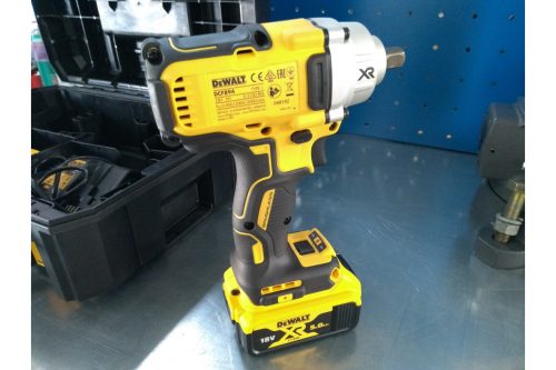 Импульсный гайковерт DEWALT 18.0 В XR DCF894P2-QW