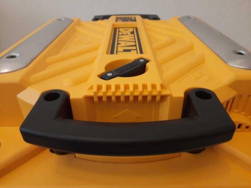 Фото Рейсмусный станок Dewalt 1800 Вт, макс. ширина 330 мм DW735-KS Рейсмусный станок Dewalt 1800 Вт, макс. ширина 330 мм DW735-KS