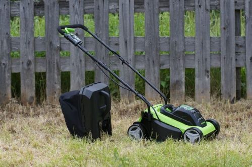 Газонокосилка аккумуляторная Greenworks G24LM33K2 24V (c АКБ 2Ач и ЗУ) 2509607