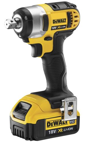 Аккумуляторный гайковерт DeWALT DCF 880 M2