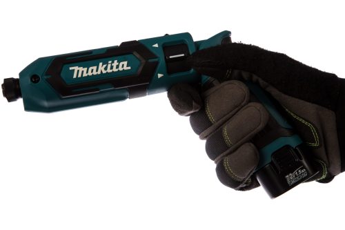 Аккумуляторная отвертка Makita TD022DSE