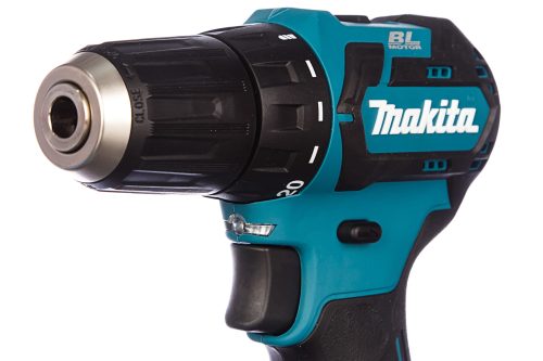 Аккумуляторная дрель-шуруповерт Makita DF332DZ