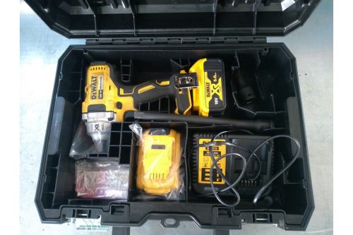 Импульсный гайковерт DEWALT 18.0 В XR DCF894P2-QW