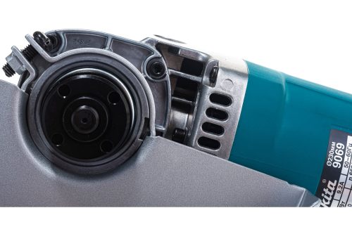 Угловая шлифмашина Makita 9069 F