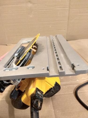 Фото Дисковая пила DeWALT DWE 576 K Дисковая пила DeWALT DWE 576 K