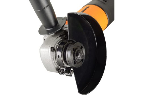 Угловая шлифмашина (болгарка) ВИХРЬ УШМ-125/900