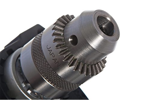 Ударная дрель Makita HP 2070