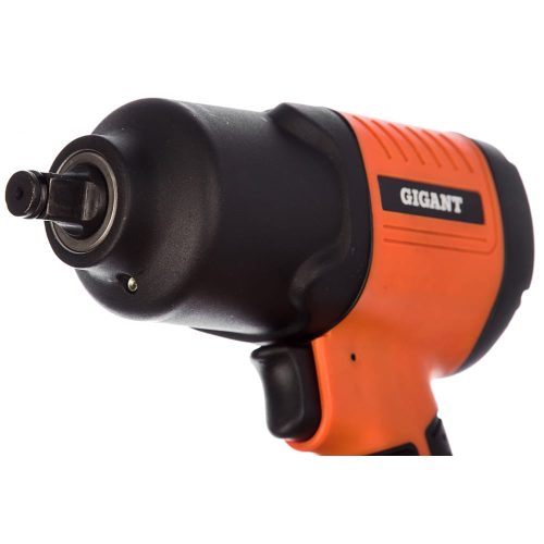 Фото Ударный пневмогайковерт Gigant PW 720 + набор головок Ударный пневмогайковерт Gigant PW 720 + набор головок