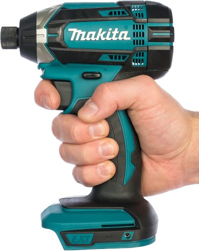 Аккумуляторный шуруповерт Makita DTD152Z