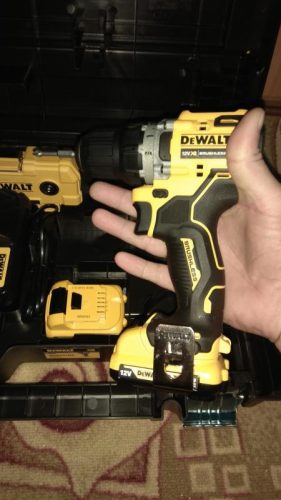 Компактная дрель-шуруповерт Dewalt 12 В XR DCD701D2-QW
