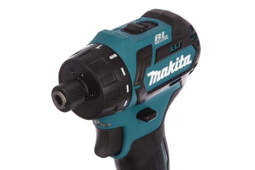 Аккумуляторная дрель-шуруповерт Makita DF032DZ