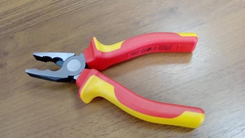 Фото Диэлектрические пассатижи Inforce 160 мм 1000В 06-18-18 Диэлектрические пассатижи Inforce 160 мм 1000В 06-18-18