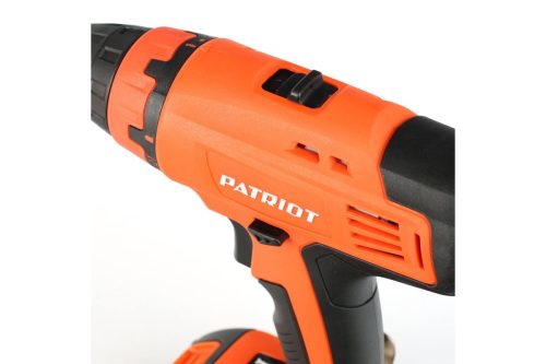 Аккумуляторная дрель-шуруповерт PATRIOT BR 180 180301450