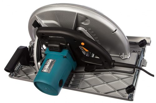 Дисковая пила Makita 5143 R