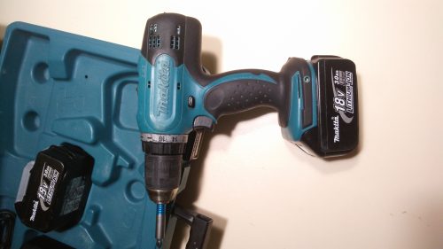 Аккумуляторная дрель-шуруповерт Makita DDF453RFE