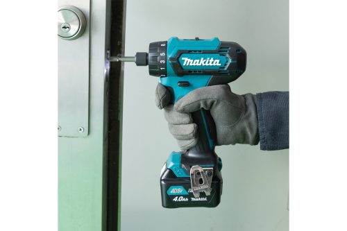 Аккумуляторная дрель-шуруповерт Makita DF033DZ