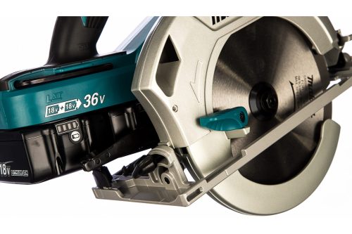 Аккумуляторная дисковая пила Makita DHS710RM2J