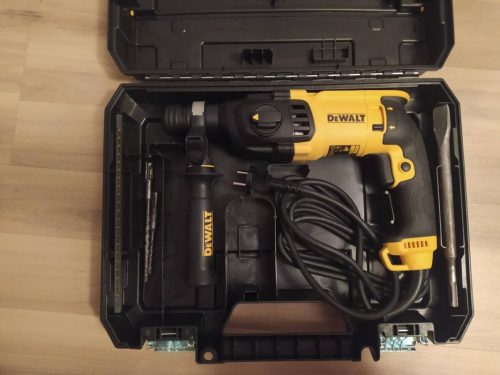 Перфоратор DeWALT D 25133 K