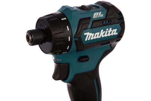 Аккумуляторная дрель-шуруповерт Makita DF032DWAE