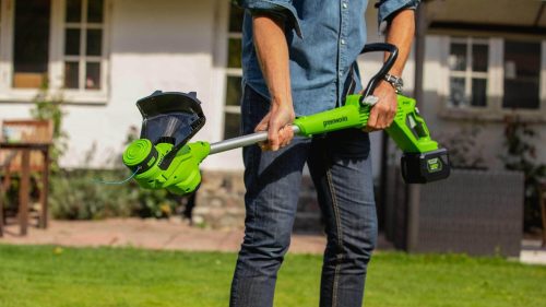 Фото Триммер аккумуляторный Greenworks G24LT28K2 (с АКБ 2Ач и ЗУ) 2107107UA Триммер аккумуляторный Greenworks G24LT28K2 (с АКБ 2Ач и ЗУ) 2107107UA