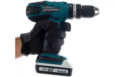 Аккумуляторная дрель-шуруповерт Makita HP457DWE