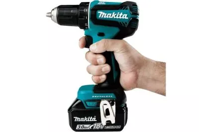 Аккумуляторная дрель-шуруповерт Makita DDF485RFE