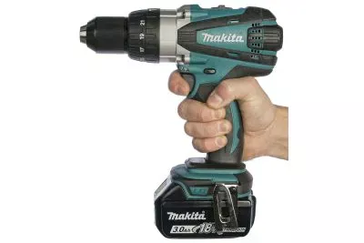 Аккумуляторная дрель-шуруповерт Makita DHP458RFE
