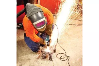 Угловая шлифмашина Makita 9565PCV