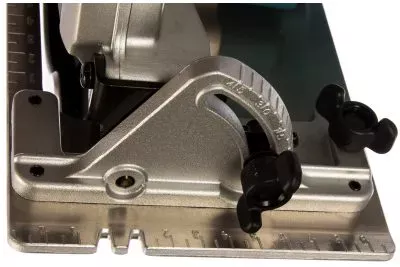Дисковая пила Makita HS7601K