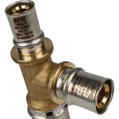 SFP-0005-262016 STOUT Тройник переходной 26х20х16 для металлопластиковых труб прессовой